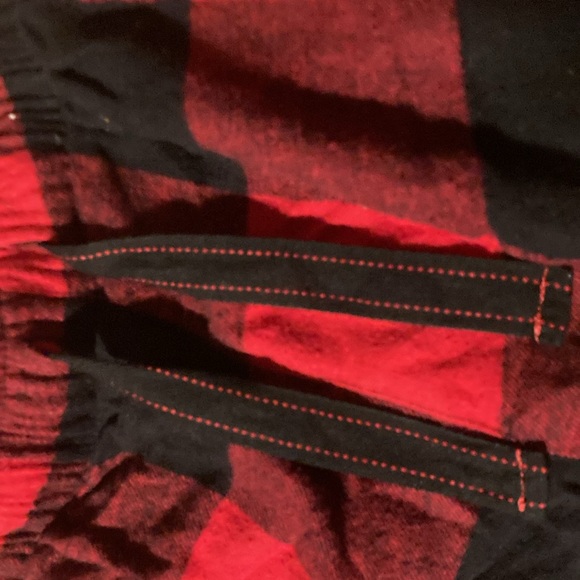 Old Navy Checkered Pajama Pants - Picture 5 of 6